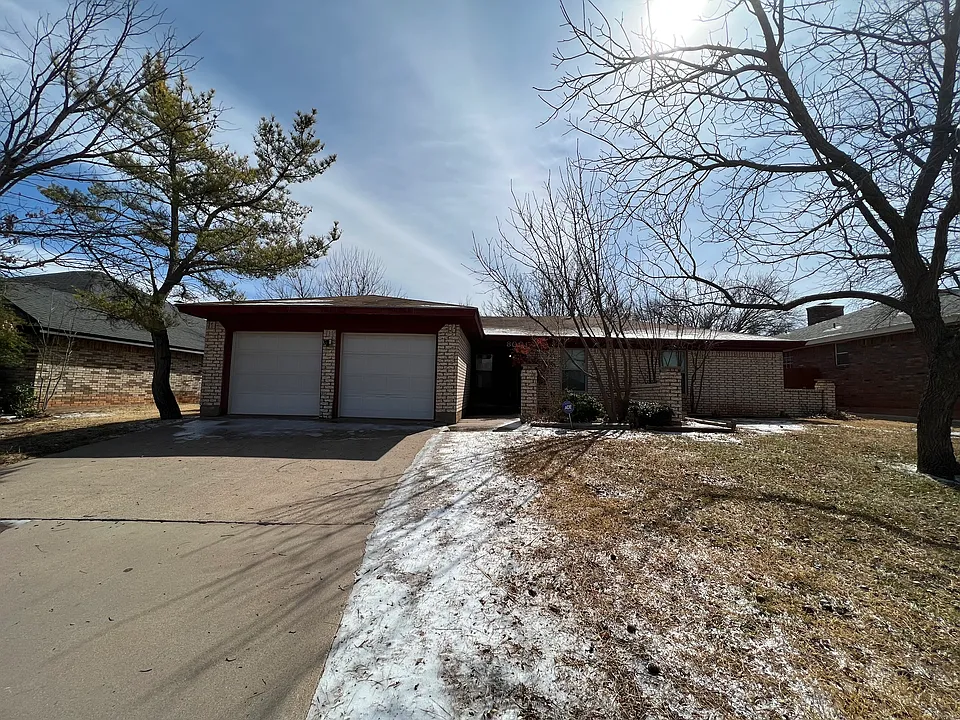 8001 Weehunt Ct