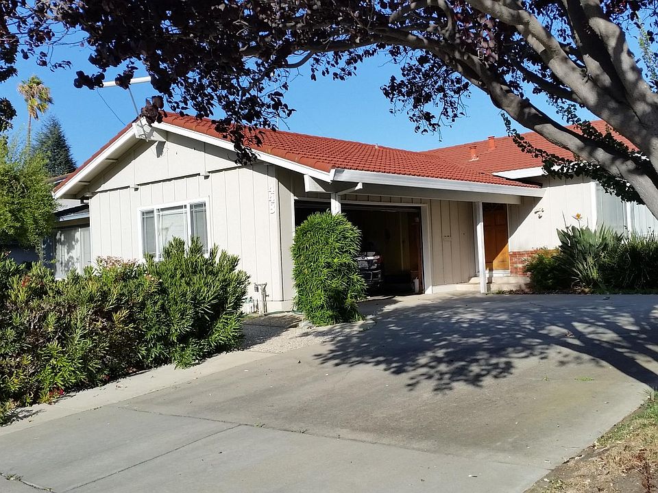 1st image of 448 Palmetto Dr