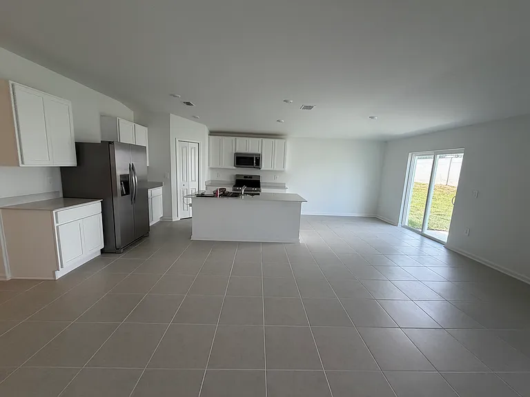 357 Artemis St — Photo 18