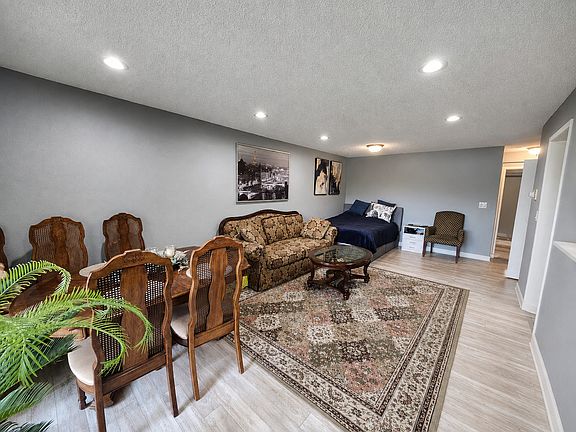 4th image of 4 Parkside Ct APT 3