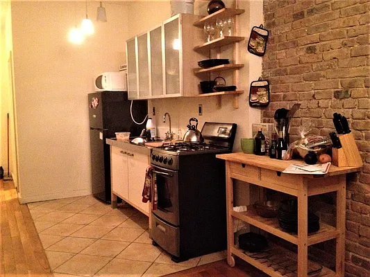 Rented by Nooklyn NYC LLC | media 14