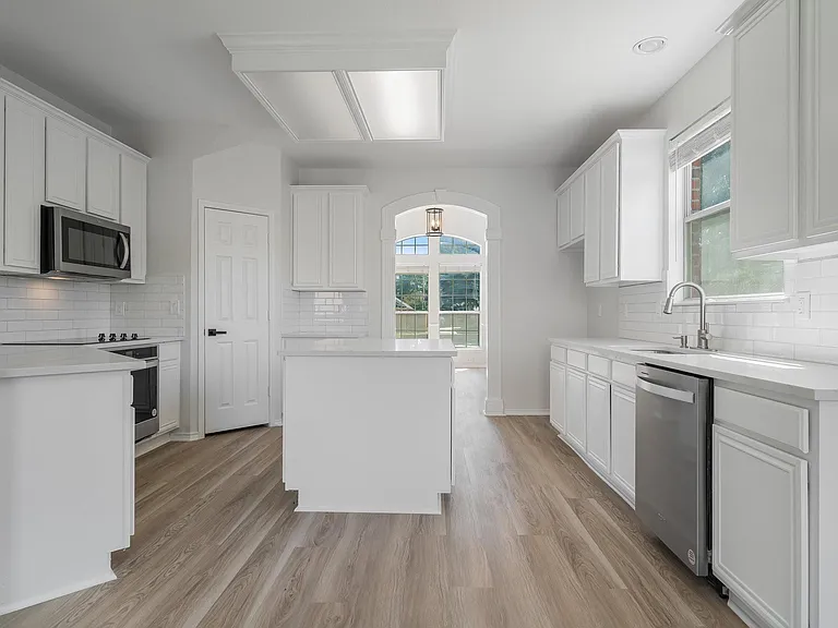 223 Briar Oak Dr — Photo 5