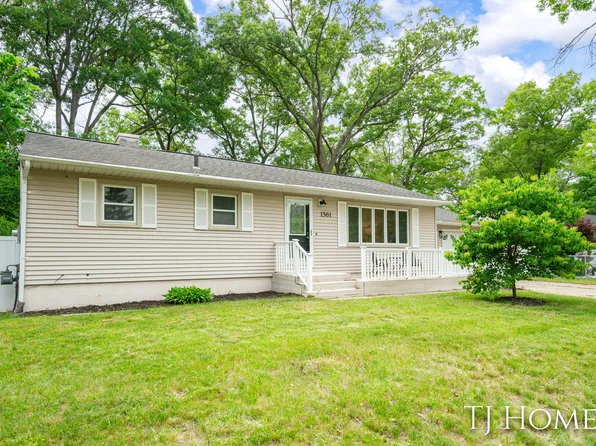1361 New St, Muskegon, MI 49442