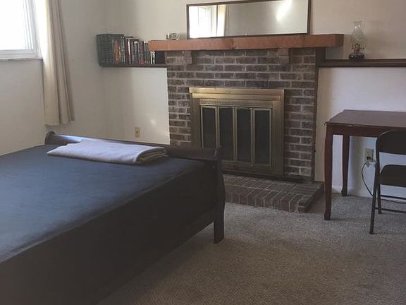3rd image of 689 Maclam Dr