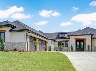 6304 S Ridge Crossing Ave, Springfield, MO 65721