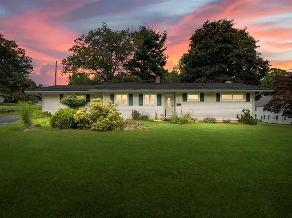 55 Eisenhower Drive, Middletown, NY 10940