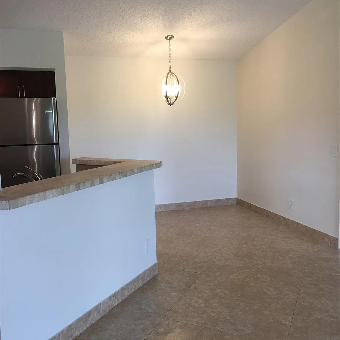 2 bed, 2.0 bath, 1105 sqft, $2,200 — Photo 2