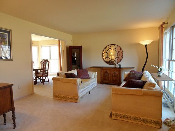 2nd image of 18604 Northrup Ln