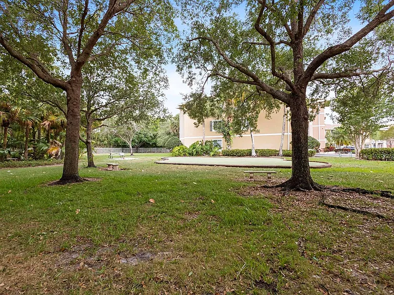 6450 Emerald Dunes Dr #103 — Photo 36