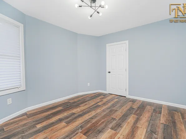 471 Heberton Avenue image 3 of 36