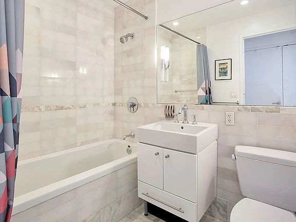 5th image of 635 W 42nd St APT 8A