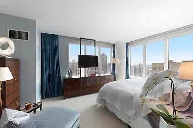 Sold by Nest Seekers International