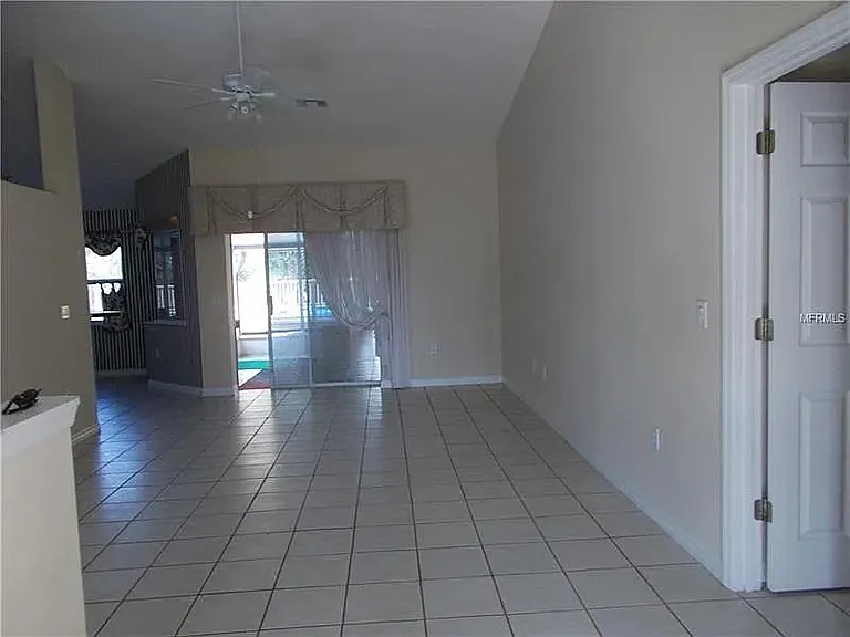 717 Gulf Coast Blvd — Photo 4