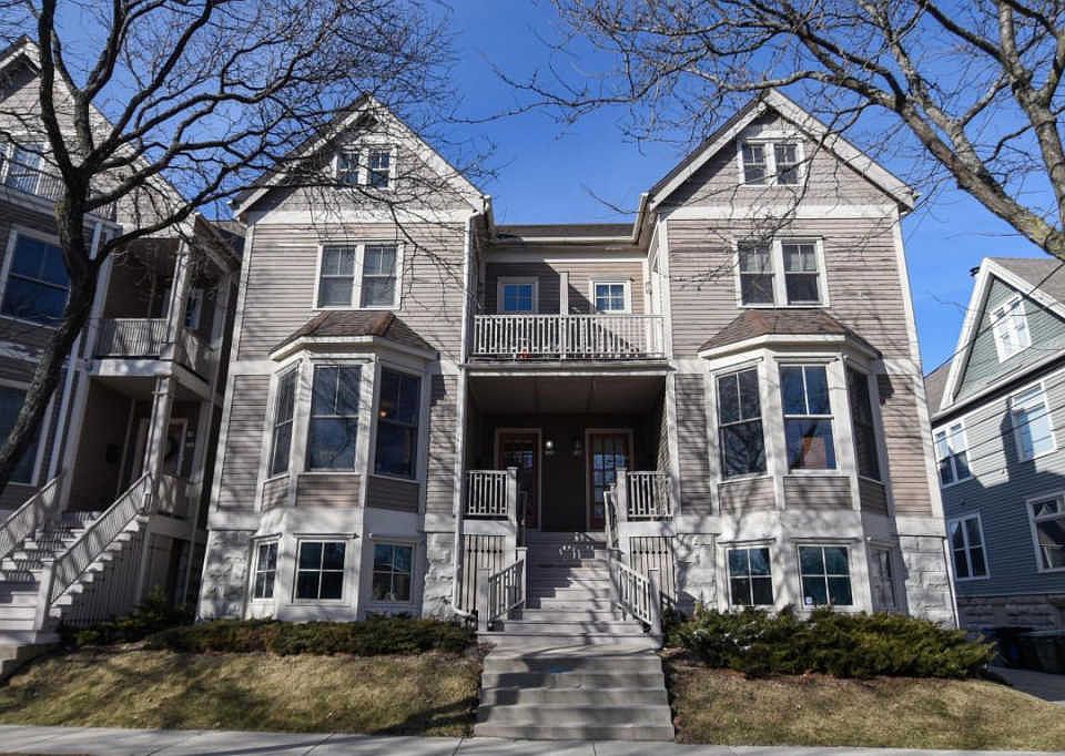 1st image of 126 W Reservoir Ave #105