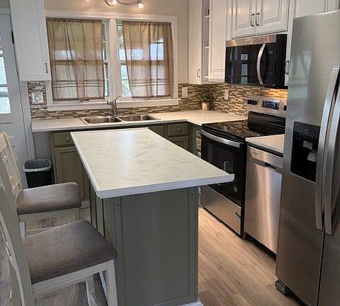 3rd image of 247 Spring St