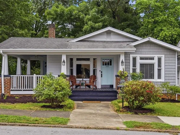110 W Devonshire St, Winston Salem, NC 27127