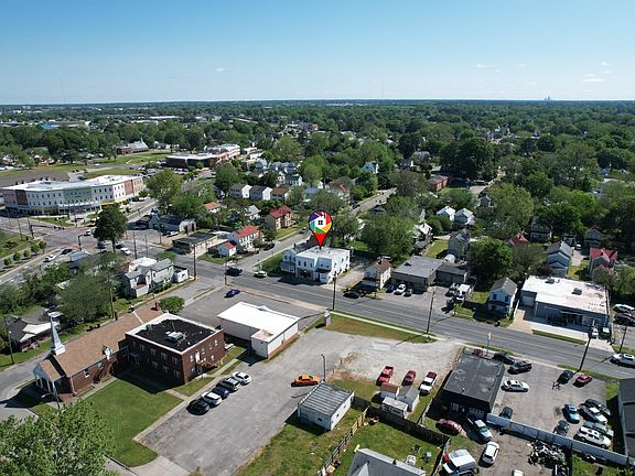 2nd image of 1205 Bainbridge Blvd