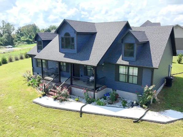 303 Sonny Aaron Dr, Jamestown, KY 42629