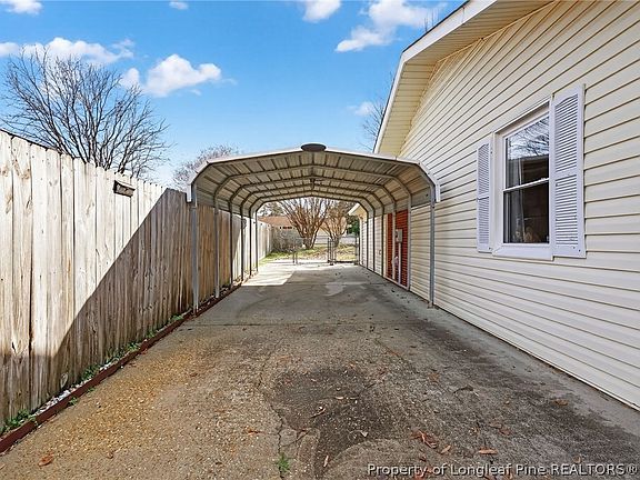 3rd image of 7535 Bethesda Ct