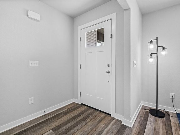 3rd image of 421 N Wyandotte St