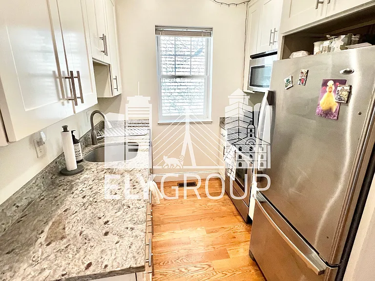 10 Gilmore St #1 — Photo 1