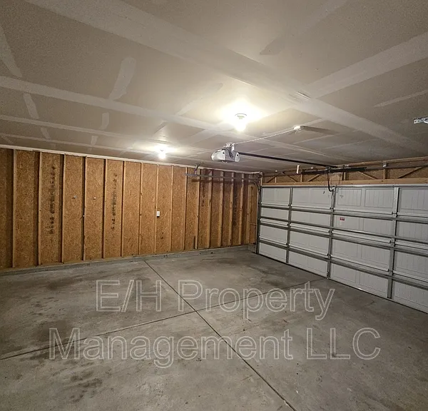 5937 N Millsboro St — Photo 33