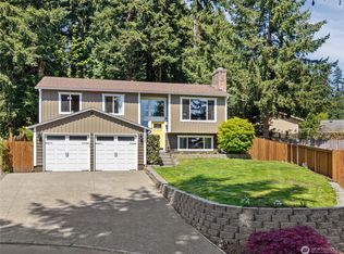 1225 207th St SE, Bothell, WA 98012