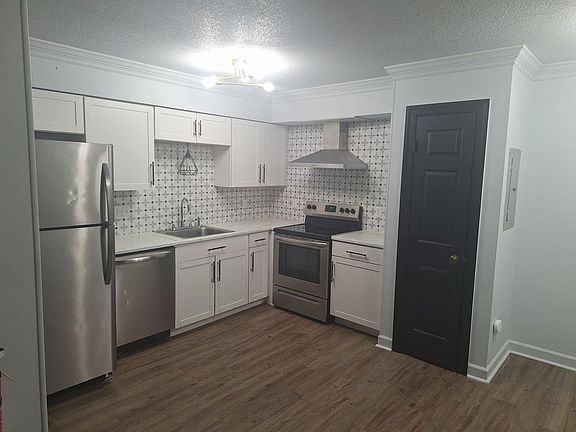 5th image of 3512 Ivy Commons Dr APT 302