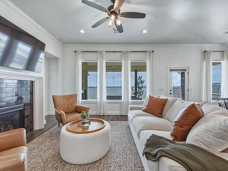 18433 Austin Pl — Photo 6