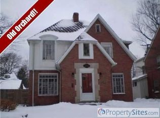 2717 Cheltenham Rd, Toledo, OH 43606