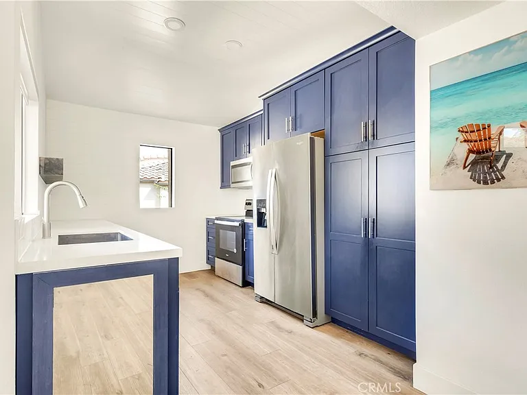 114 Corsica Dr — Photo 6