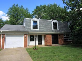 3917 Riveroaks Cir, Louisville, KY