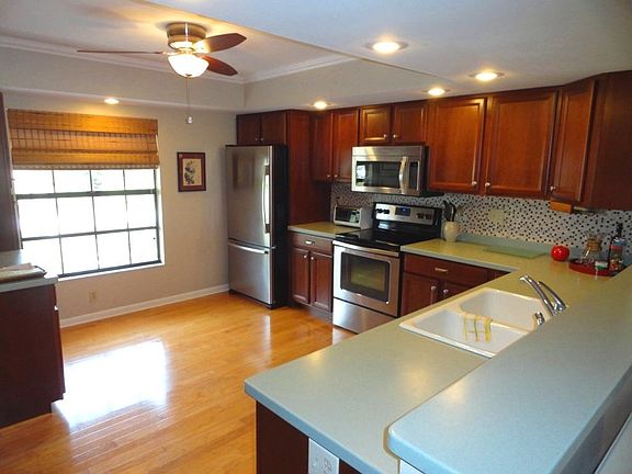 4th image of 745 Pinellas Bayway S APT 307