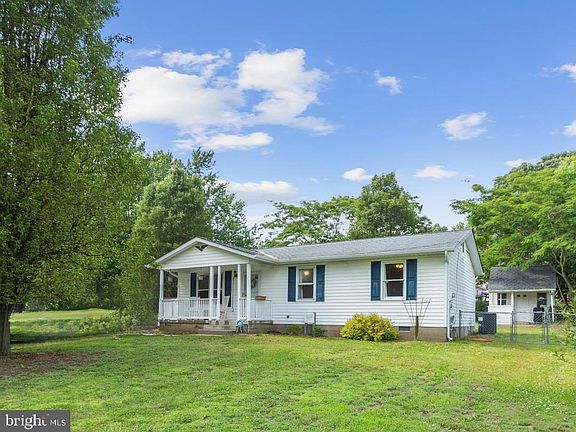 2nd image of 9800 Meadowview Dr