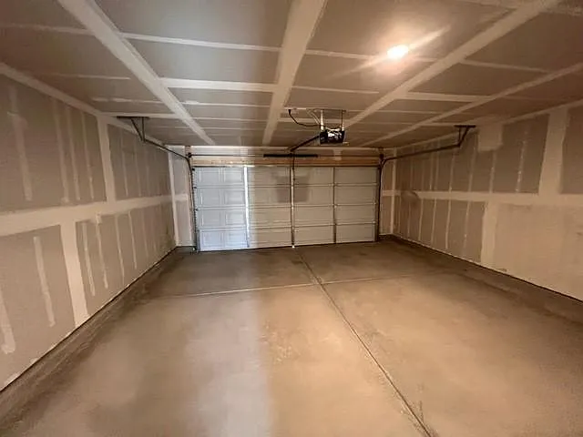 2415 Village Dr — Photo 47