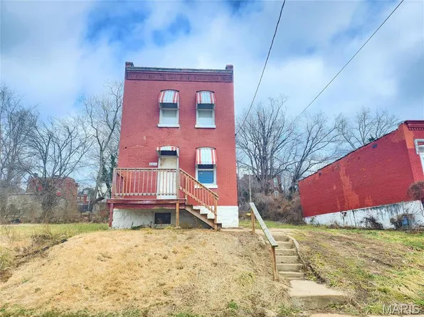 8226 Frederick St, Saint Louis, MO 63147