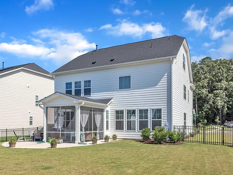 1526 Cloverfield Ct — Photo 50