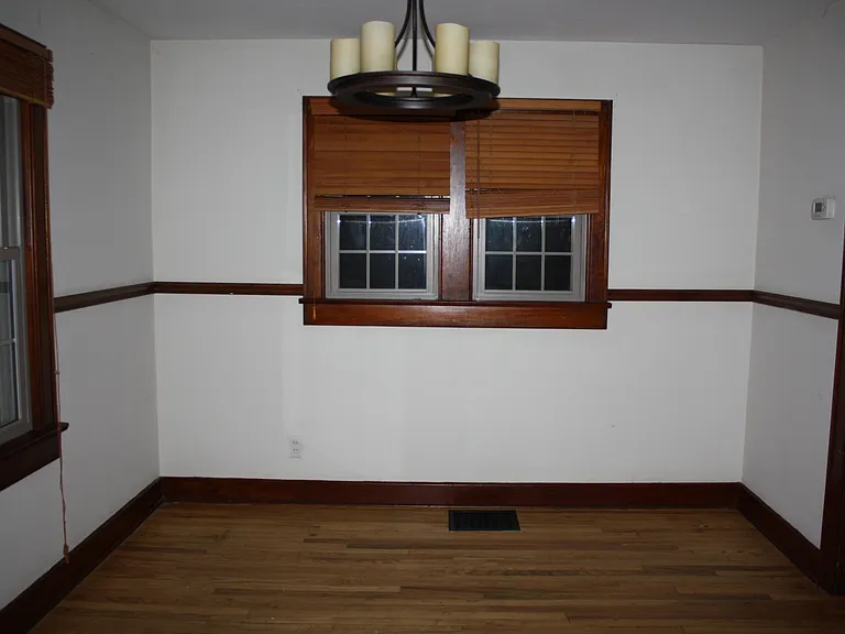 708 N Washington St — Photo 7