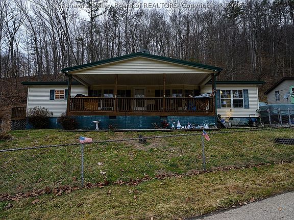 3rd image of 153 Everett Hager Rd