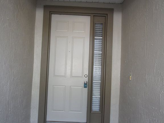 3rd image of 3927C Buckthorne Dr