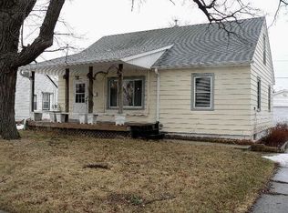 1413 Center St, Union Grove, WI 53182