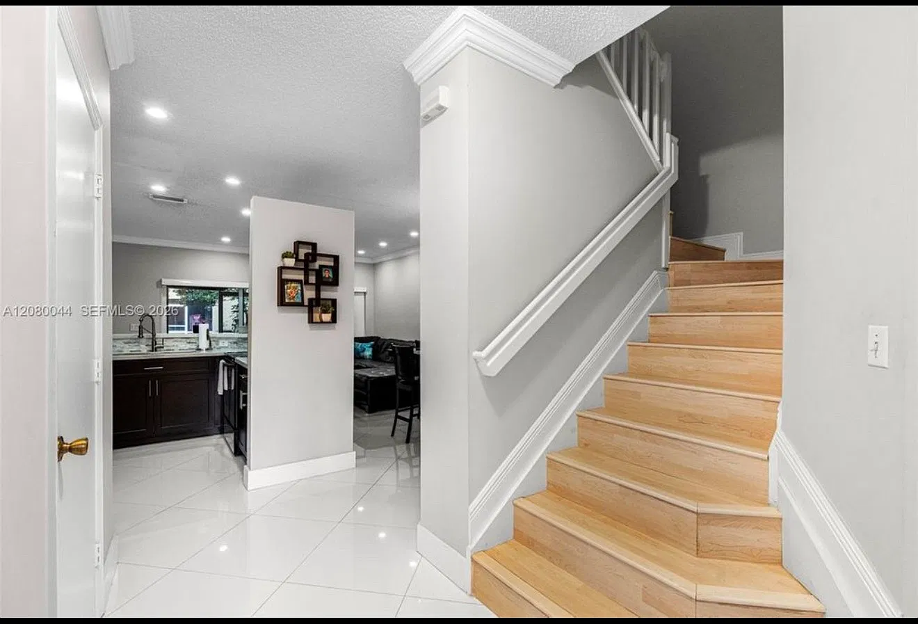 2 bed, 2.5 bath, 1231 sqft, $2,750 — Photo 2