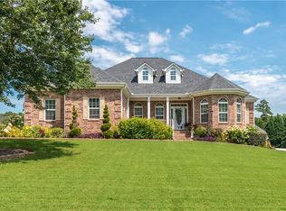 411 Mallory Cir, Loganville, GA 30052