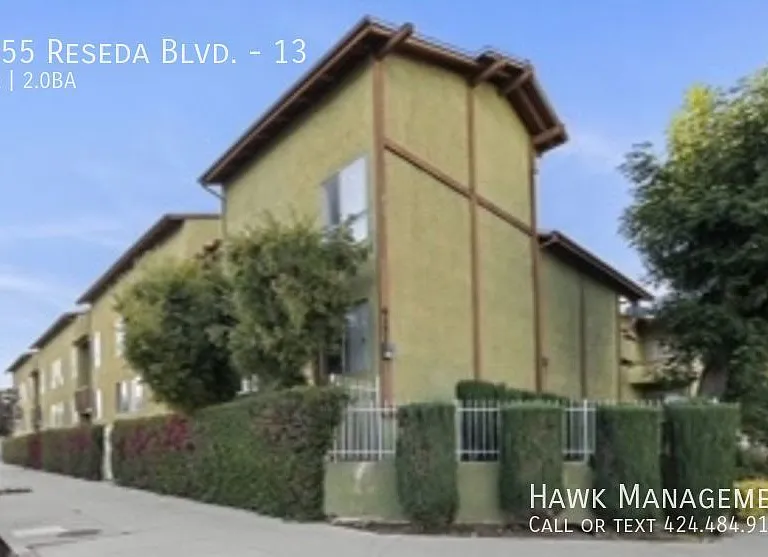 6155 Reseda Blvd #13 — Photo 18
