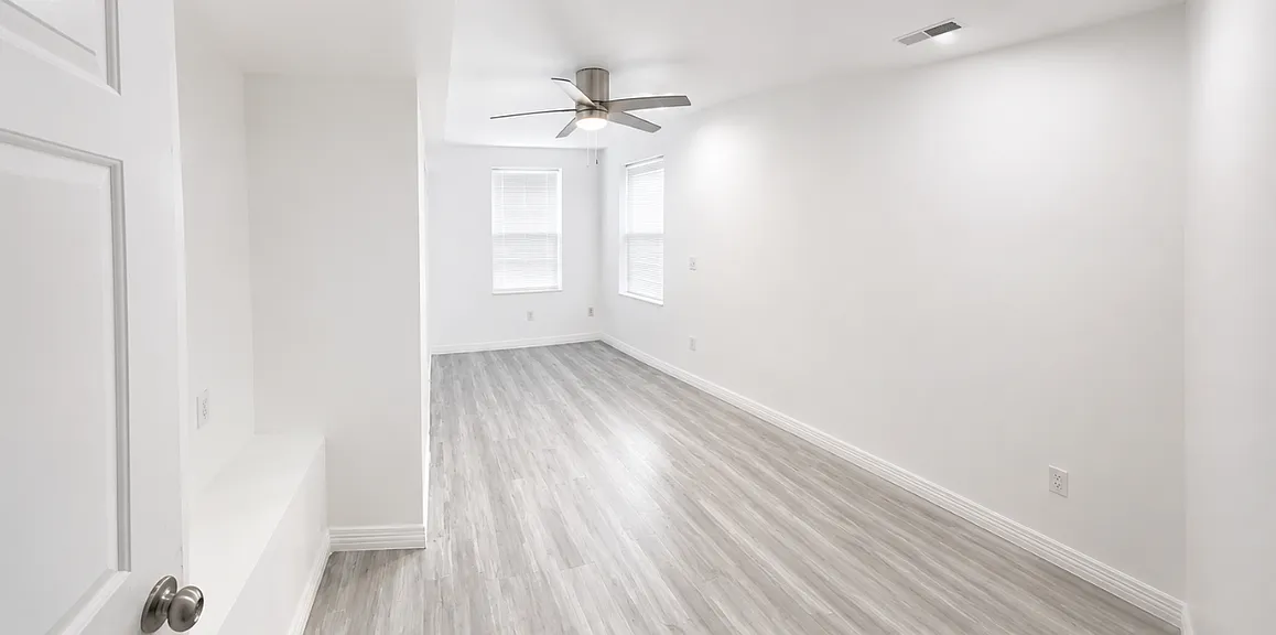 129 Gage St — Photo 2