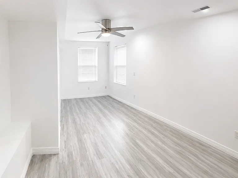 129 Gage St #2 — Photo 2