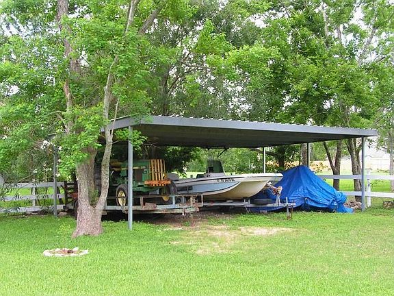 CAR PORT