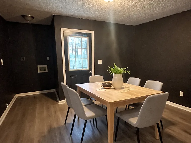 1578 N Trezevant St — Photo 3