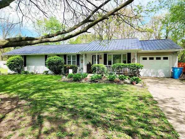 11302 Maple Rd, Plymouth, IN 46563