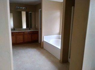 11019 Grand Prairie Dr, Bakersfield, CA 93311